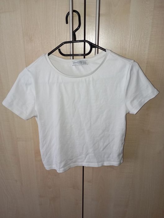 Biały crop top Stradivarius rozm M