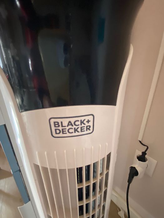 Coluna de Ar BLACK & DECKER BXEFT47E