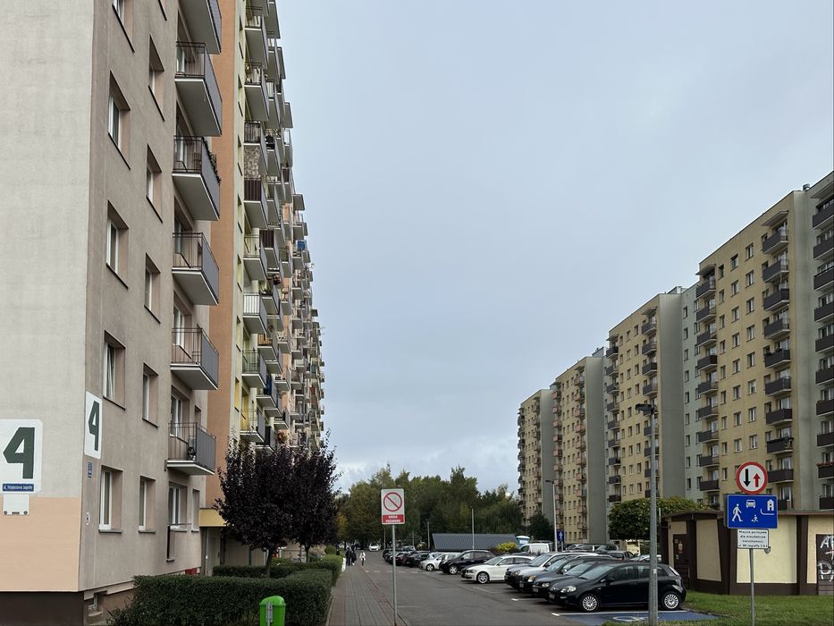 2 pokoje z balkonem gotowe do zamieszkania
