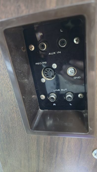 Magnetofon szpulowy Sony