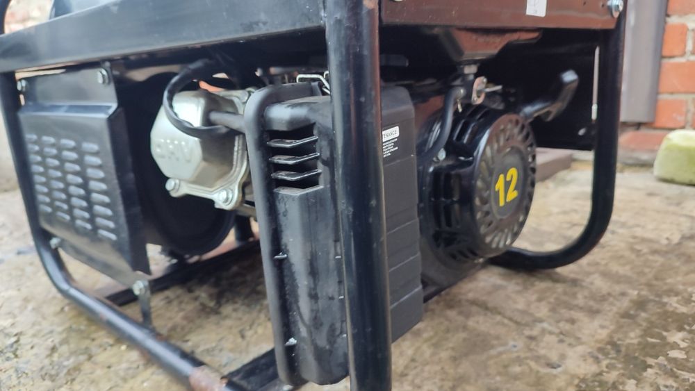 Продам генератор