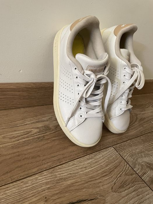 damskie sneakersy adidas 22,5 cm