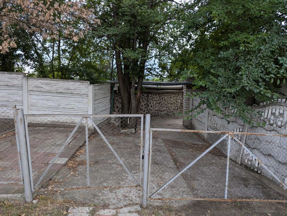 Продаж складського приміщення 150 м² з комунікаціями, вул. Паркова 2 Е