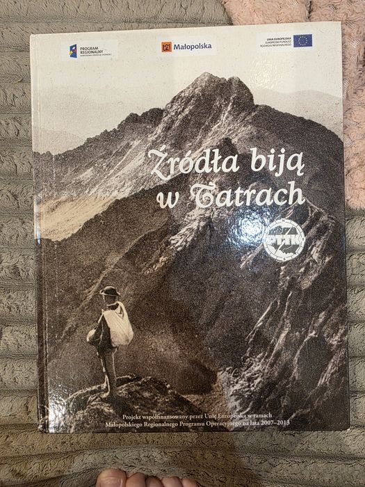Źródła biją w Tatrach. PTTK.