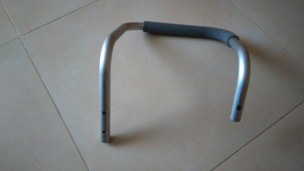 Ajuda técnica - 1 braço alteador sanita