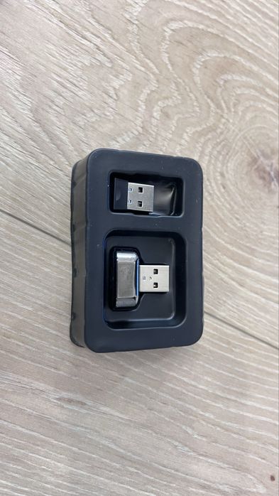 bezprzewodowy adapter CarPlay / Android Auto