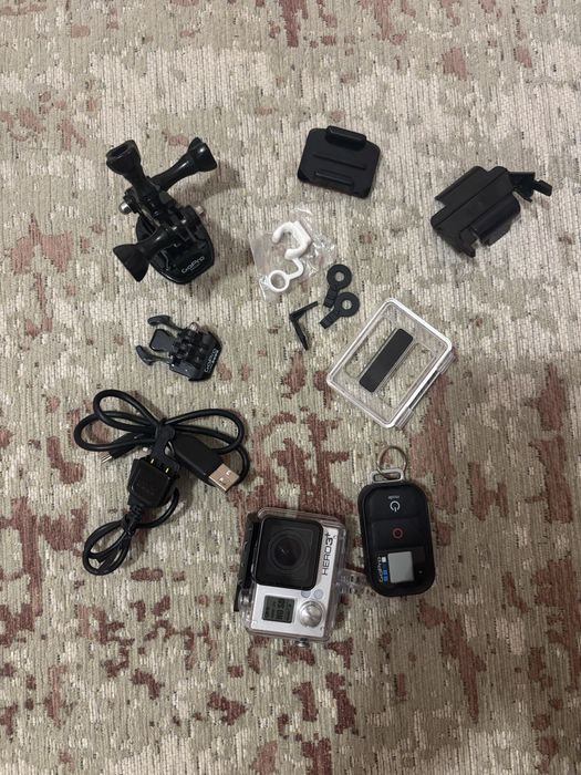 GoPro Hero 3+ (kit completo)