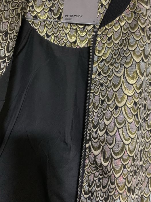 Бомбер Vero moda