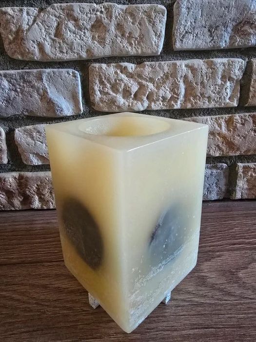 Lampion z naturalną dekoracją