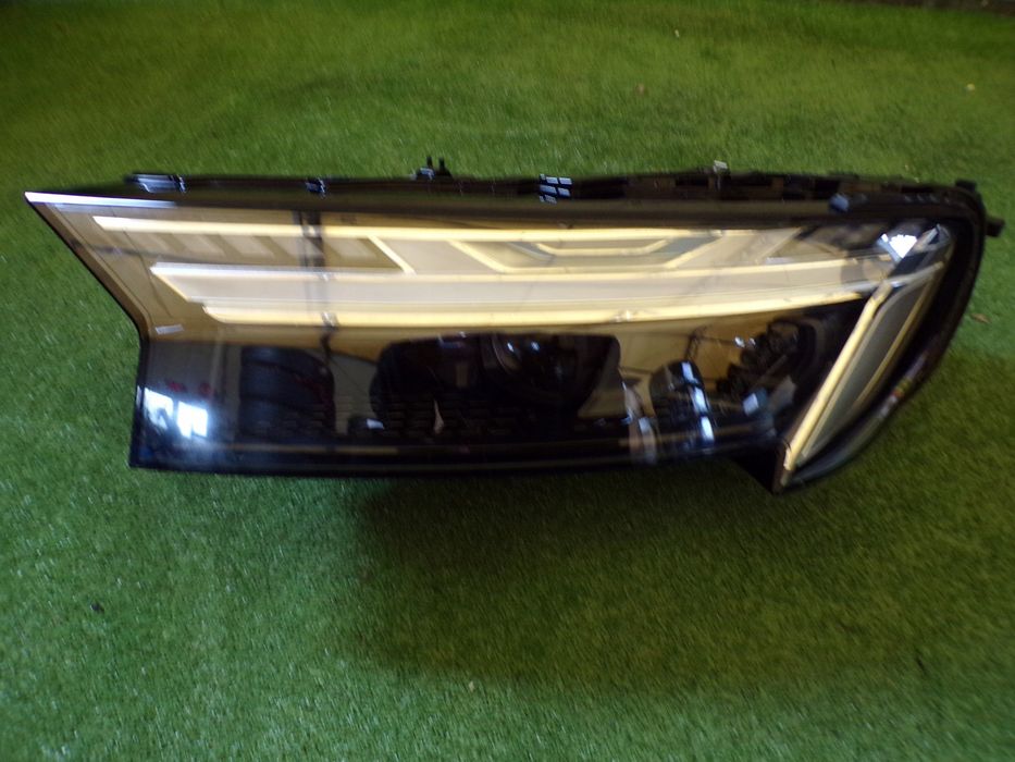 lampa lewa audi q7 4m0941085d laser lift ładna