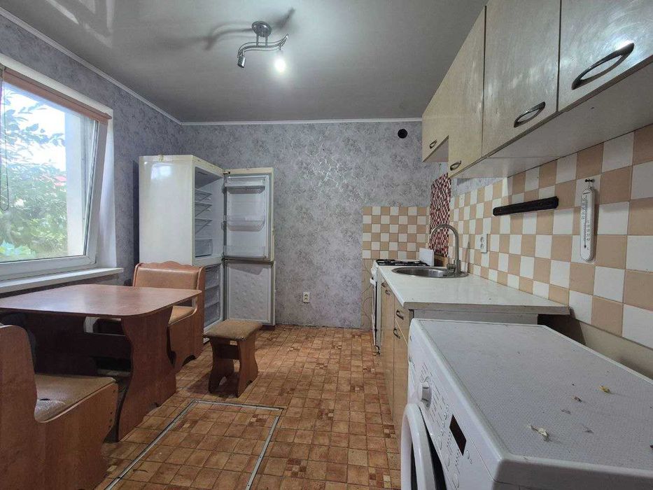 Продам Центр р-н Конкорду частину будинка 70м три кімнати зручності окремий вхід