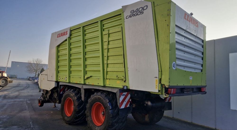 Przyczepa samozbierająca Claas Cargos 9400