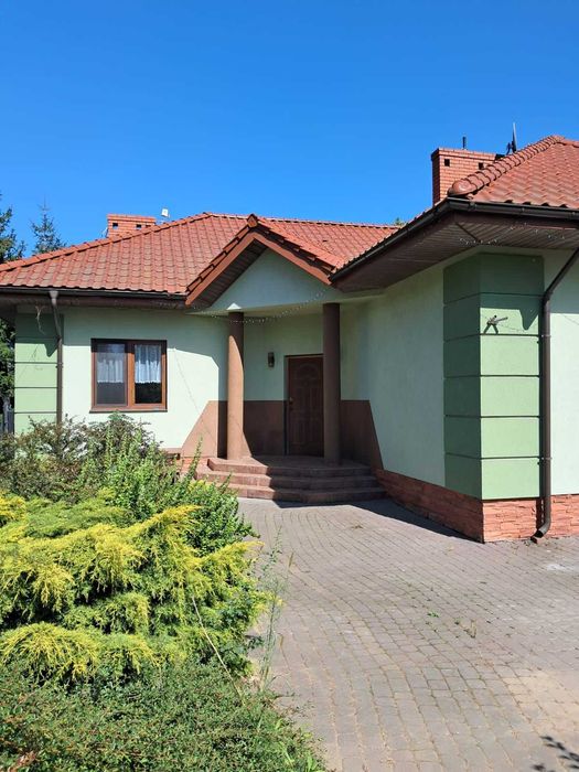 Bezpośrednio! Parterowy dom wolnostojący 143 m, w Grodzisku Maz.