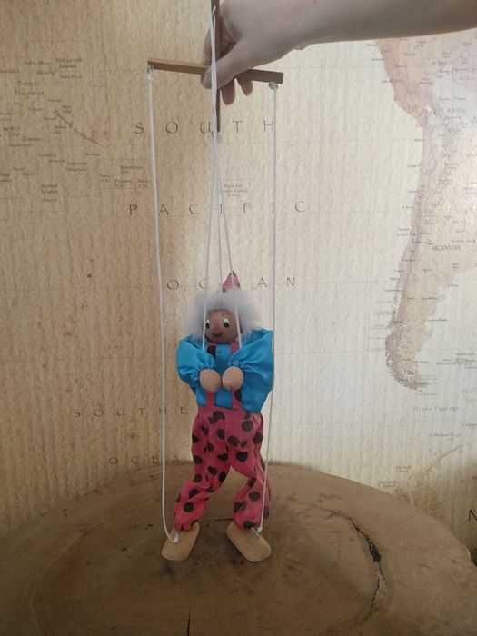 stara marionetka, nr 8.