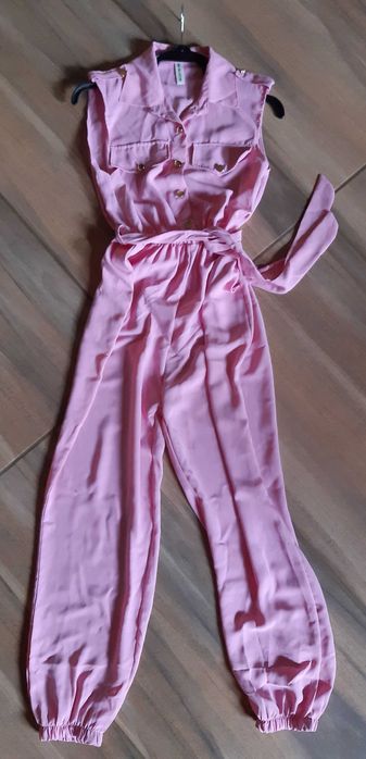 Rewelacyjny kombinezon damski M