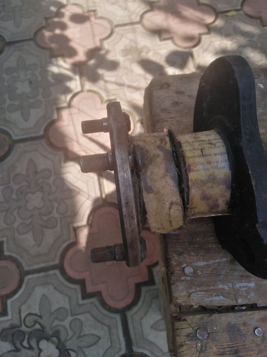 Коленвал  машинний