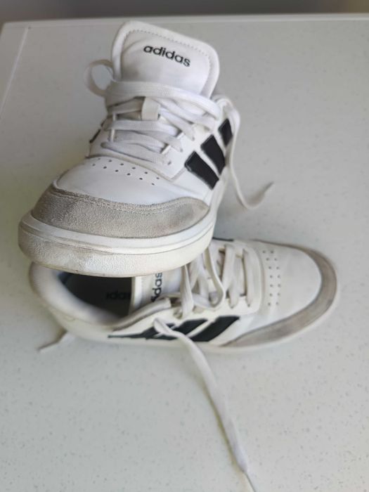 Sapatilhas adidas bom estado