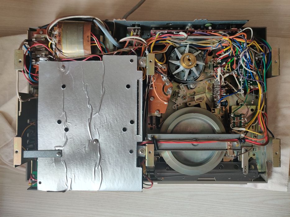 Aiwa 1800 Cassette deck
