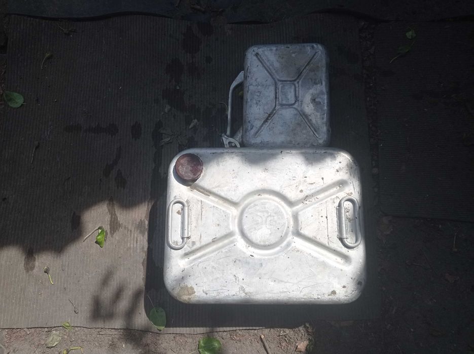 Каністри з алюмінію