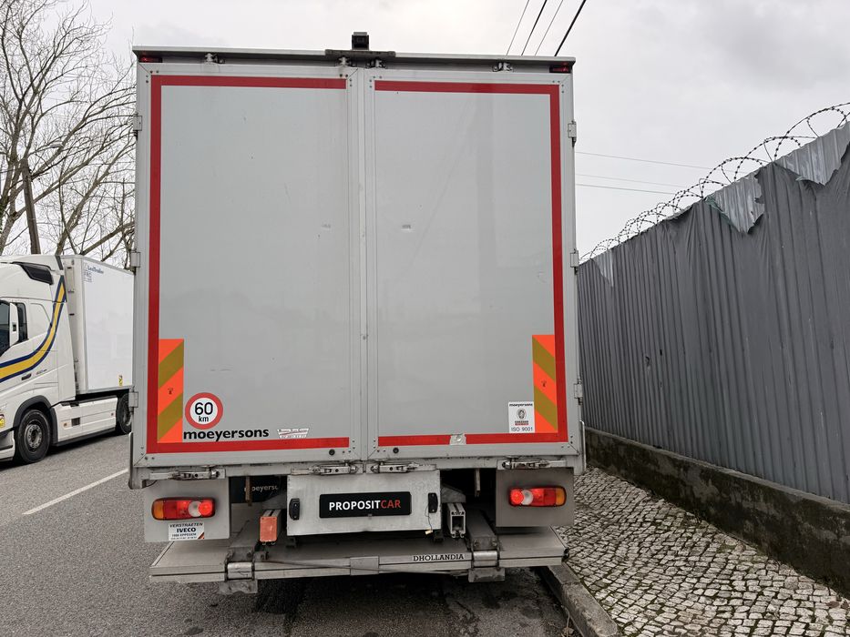 IVECO 15Ton 320cv 2016 COMO NOVA APENAS 71.000km ###OPORTUNIDADE###