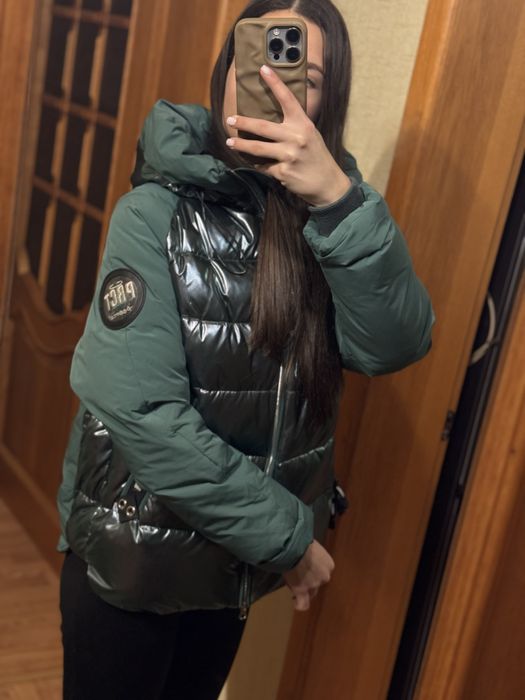 Курточка женская