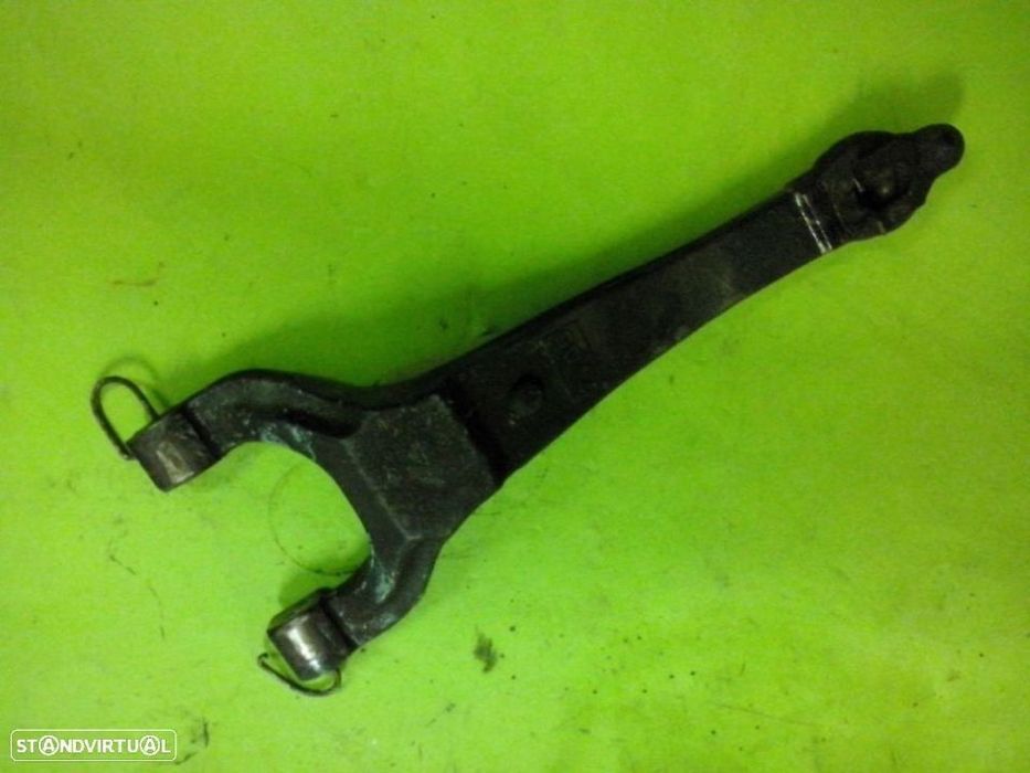 Garfo da embraiagem Mitsubishi Canter FE534 FE544 3.0 did