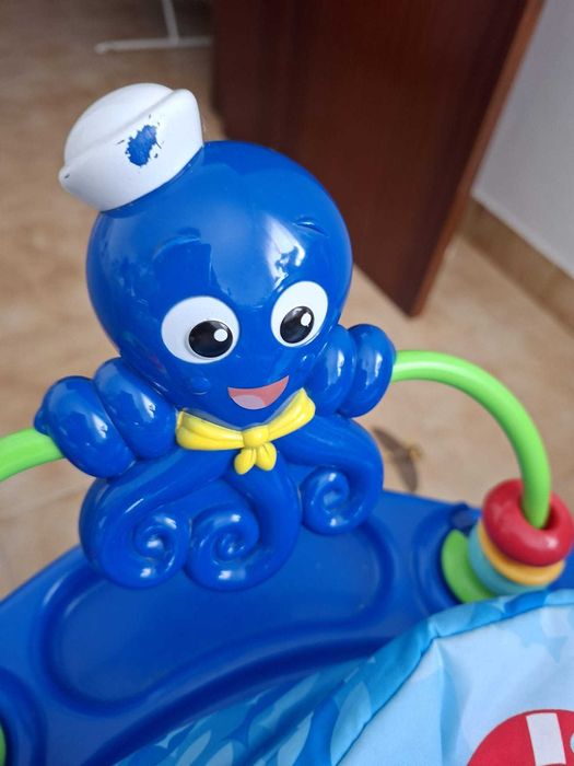 Saltador e centro de atividades Neptune's Ocean Discovery Baby Einstein