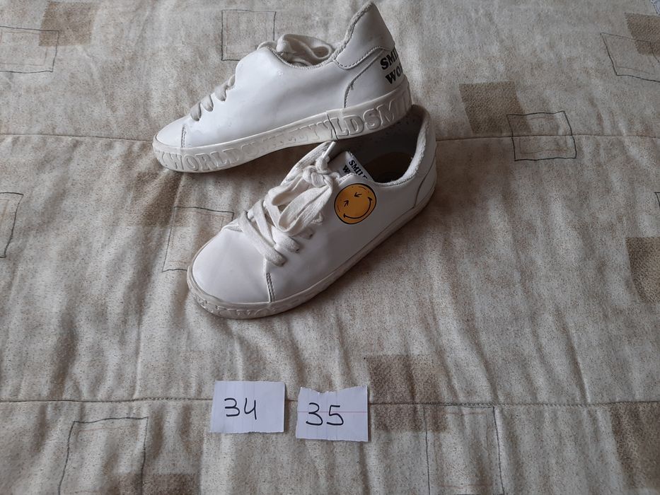 Tenis numero  35