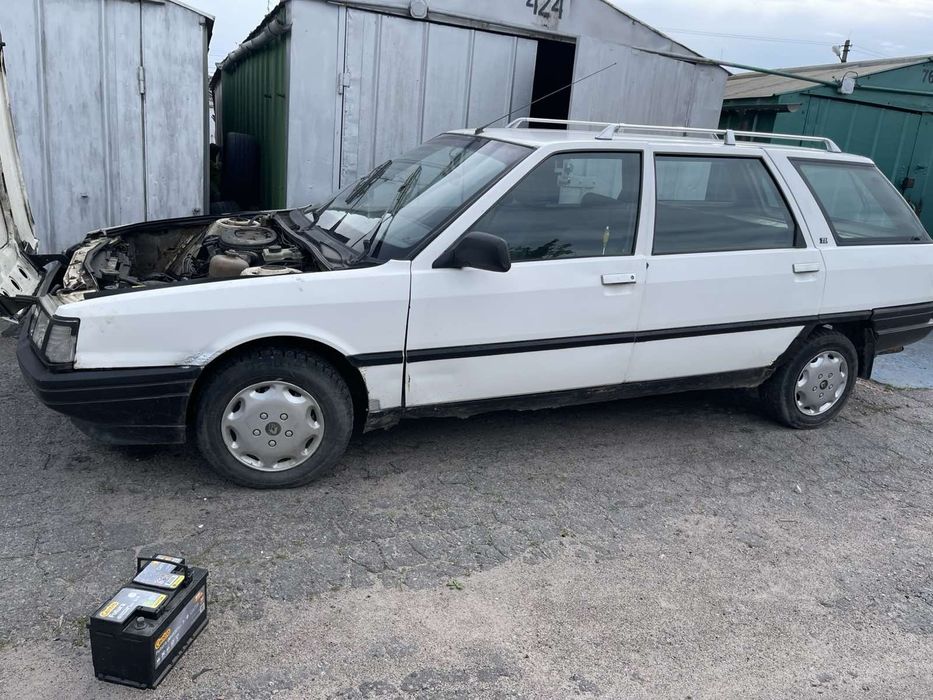 Розбираю Рено 21