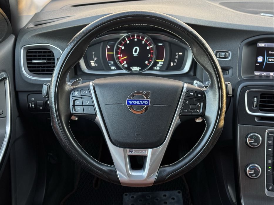 Volvo S60, 2011 року, 3.0 бензин, автомат, повний привід