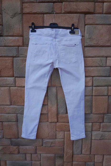 Białe spodnie 7/8 Tommy Hilfiger 29/30