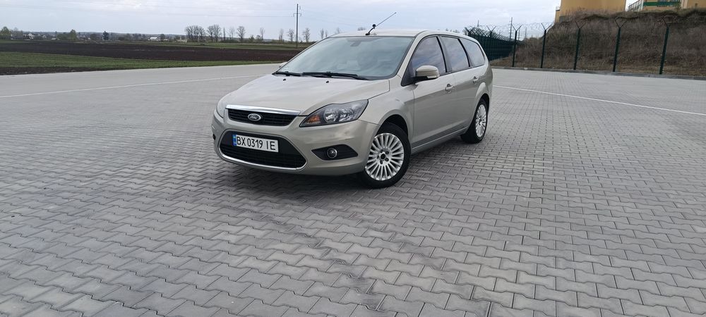 Продам Форд фокус 2 рестайлінг 2009 рік 2.0 дизель АКПП 6-СТУПКА