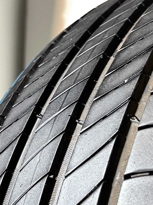 Pneus Michelin e-Primacy - 225/55/19 - Como NOVOS