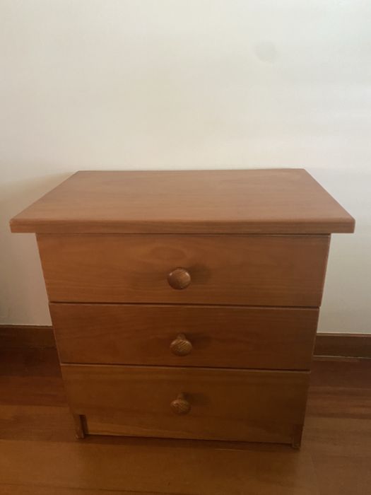 Mesinha de Cabeceira