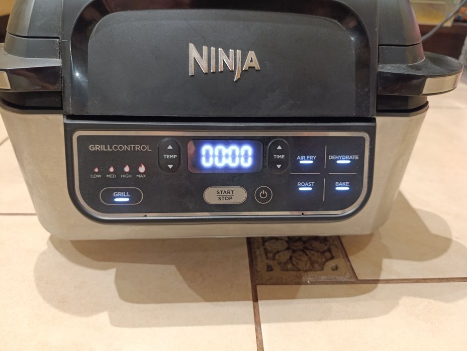 ФрМультипіч аерогриль  Ninja Foodi Health  Grill and  Air Fryer  AG301