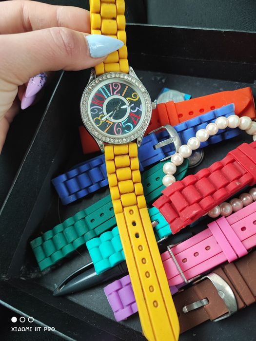 Relógio com braceletes