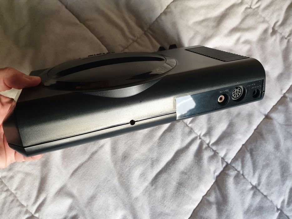 Consola mega drive em excelente estado de conservação! Versão 1601-1864171299050883124