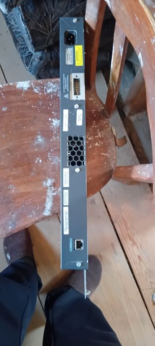 комутатор Cisco Catalyst 2960 Series.