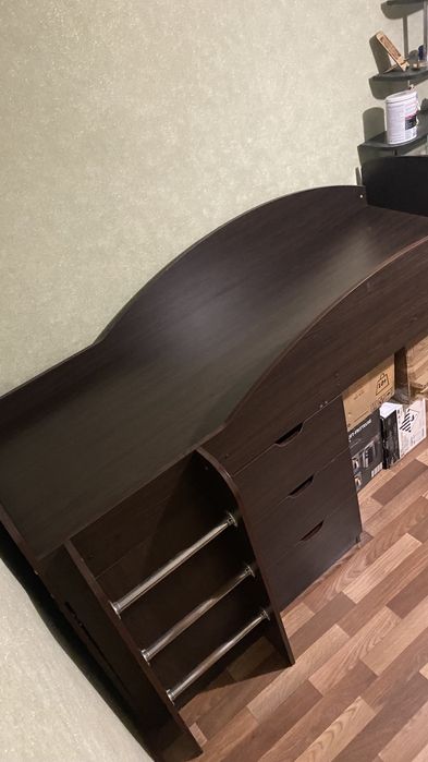 Продам дитяче ліжко зі столом