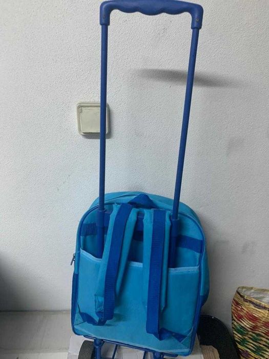 Trolley dos estrunfes