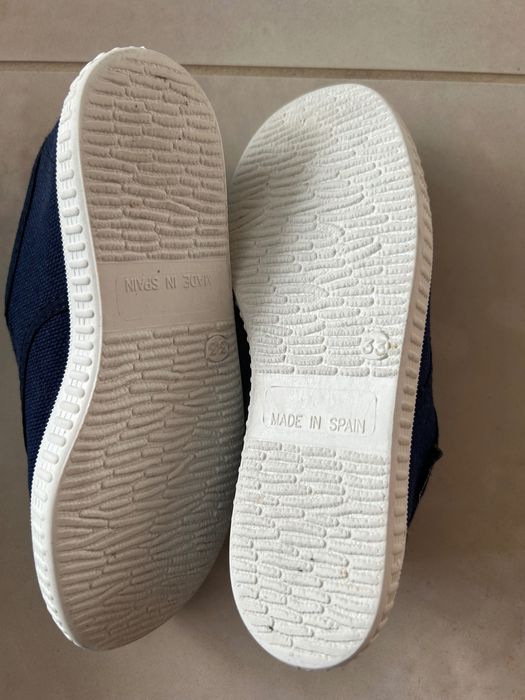 tenisówki granatowe