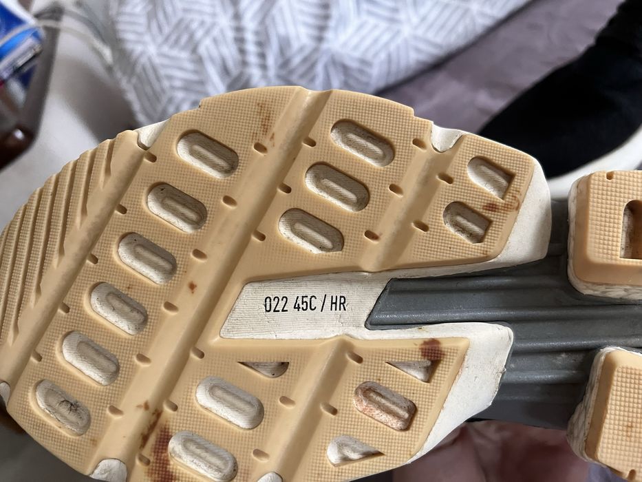 Кросівки adidas жіночі