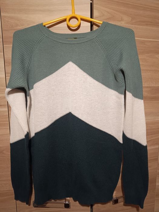 Sweterek bluzka trzykolorowy