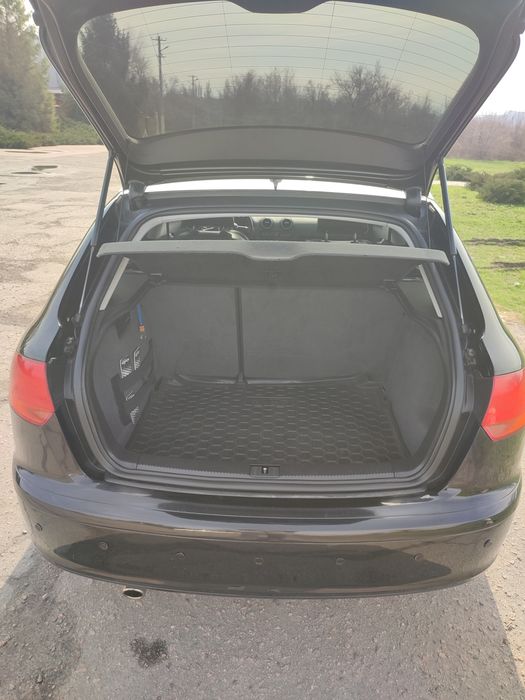 Audi A3 8 (P) Sportbаck 1.6 MPI Avtomat