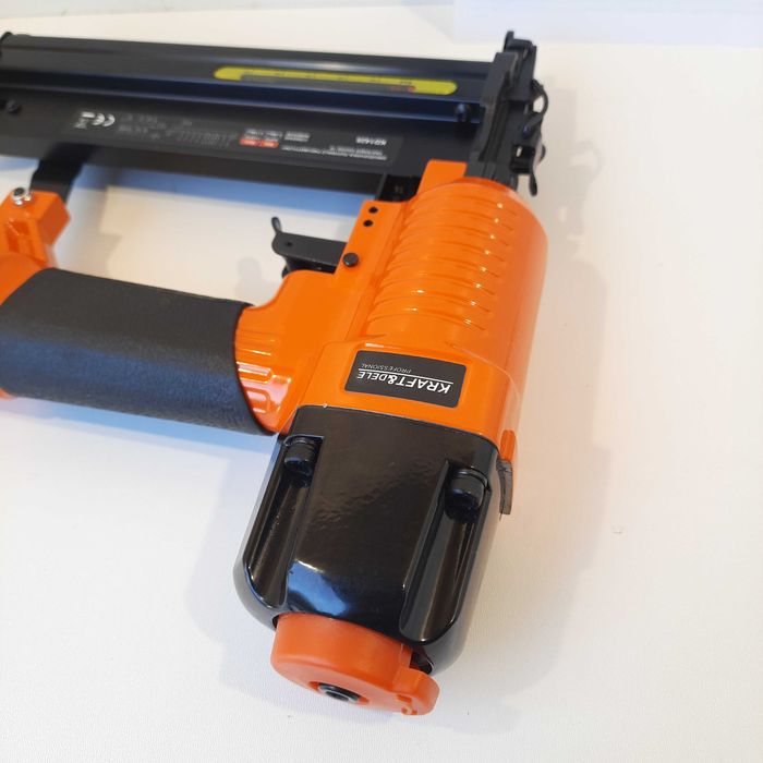 Zszywacz Pneumatyczny Sztyfciarka gwoździarka 2w1 Taker kd1428