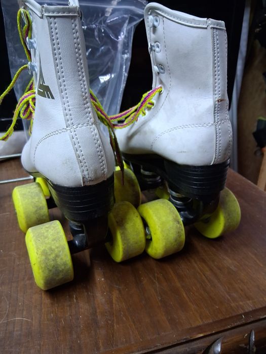 Patins 4 rodas nr. 30
