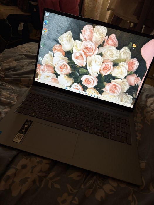 Ноутбук lenovo на гарантії