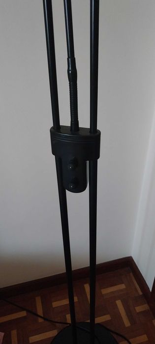 Candeeiro de pé para sala