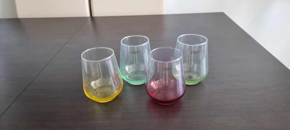 Ernesto - Komplet 4 sztuk kolorowych szklanek