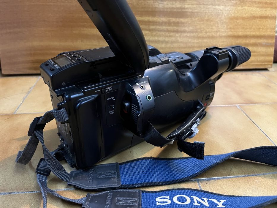 Varias Câmeras sony e 1 canon
